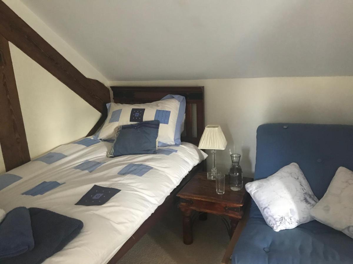 مبيت وإفطار كرديتون St Michaels House المظهر الخارجي الصورة