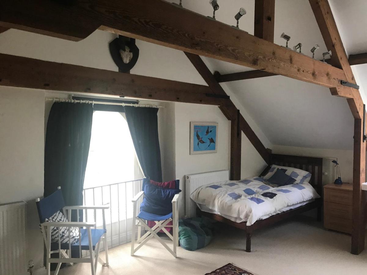 مبيت وإفطار كرديتون St Michaels House المظهر الخارجي الصورة